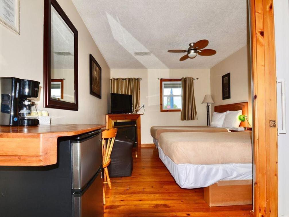 Dewar'S Inn And Cottages Prescott Εξωτερικό φωτογραφία